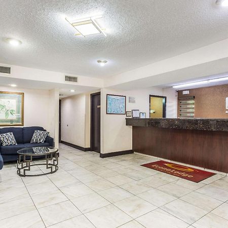 Econo Lodge Clinton Εξωτερικό φωτογραφία