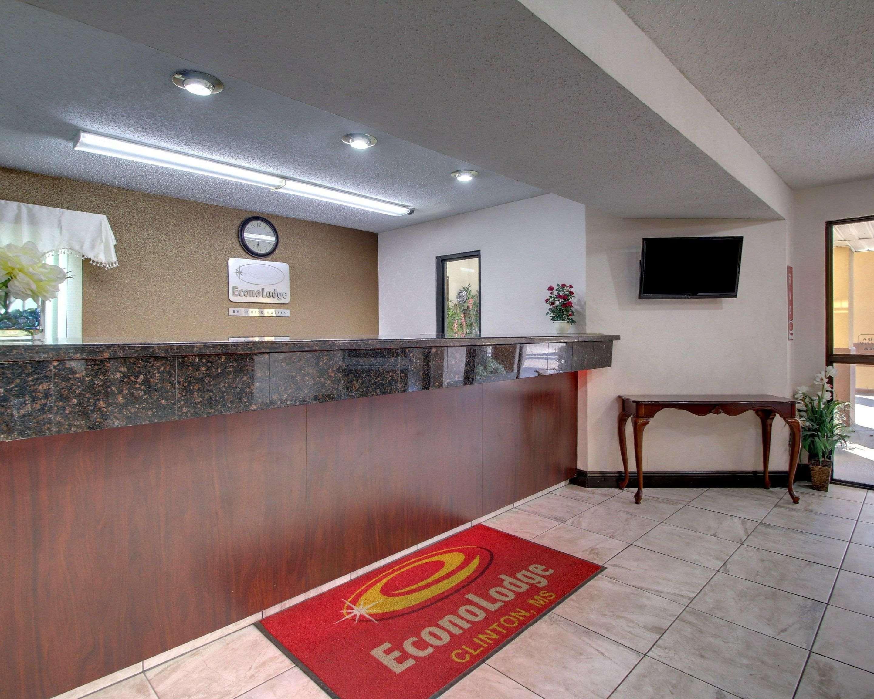 Econo Lodge Clinton Εξωτερικό φωτογραφία