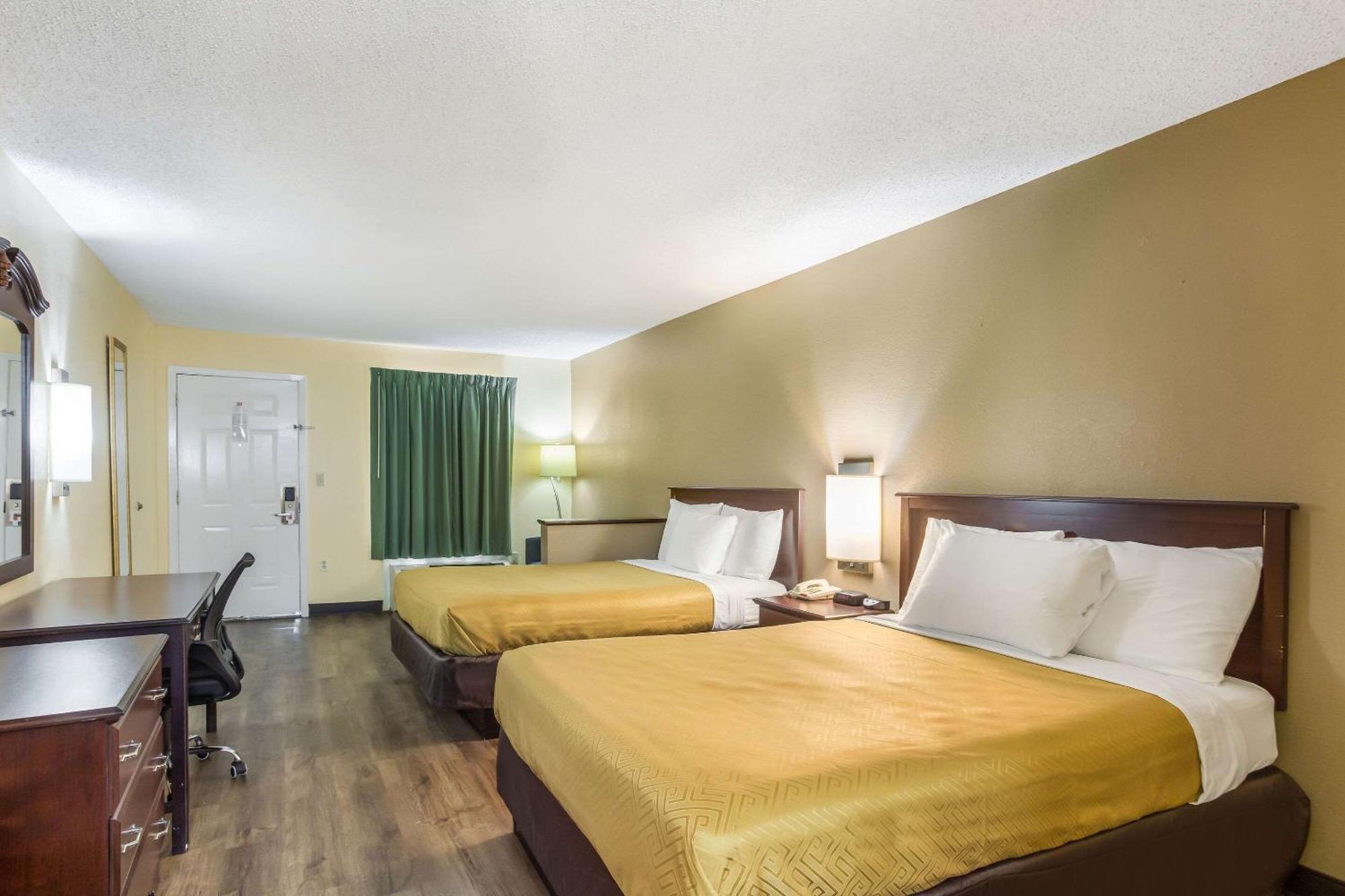 Econo Lodge Clinton Εξωτερικό φωτογραφία